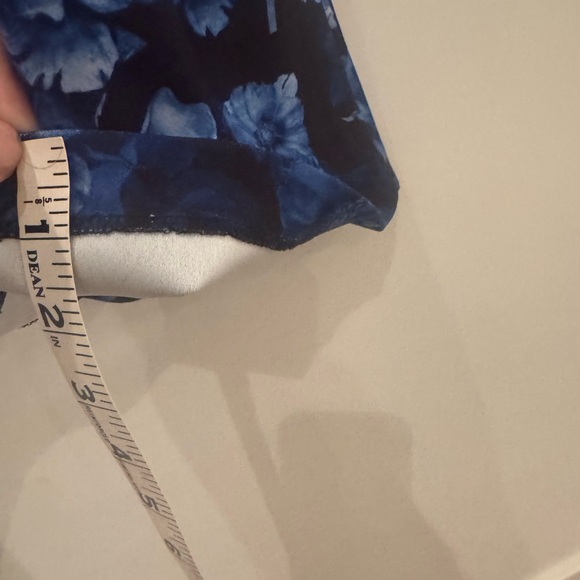 Alice + Olivia Blue Floral Pants. Size 12. - Picture 11 of 12